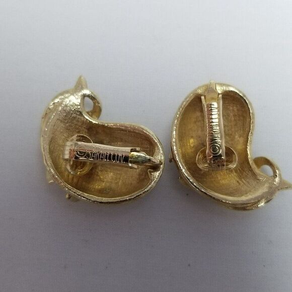 Vintage Sarah Coventry Leaf Shape Clip On Earrings, Gold Tone, Signed Estate - Picture 3 of 7